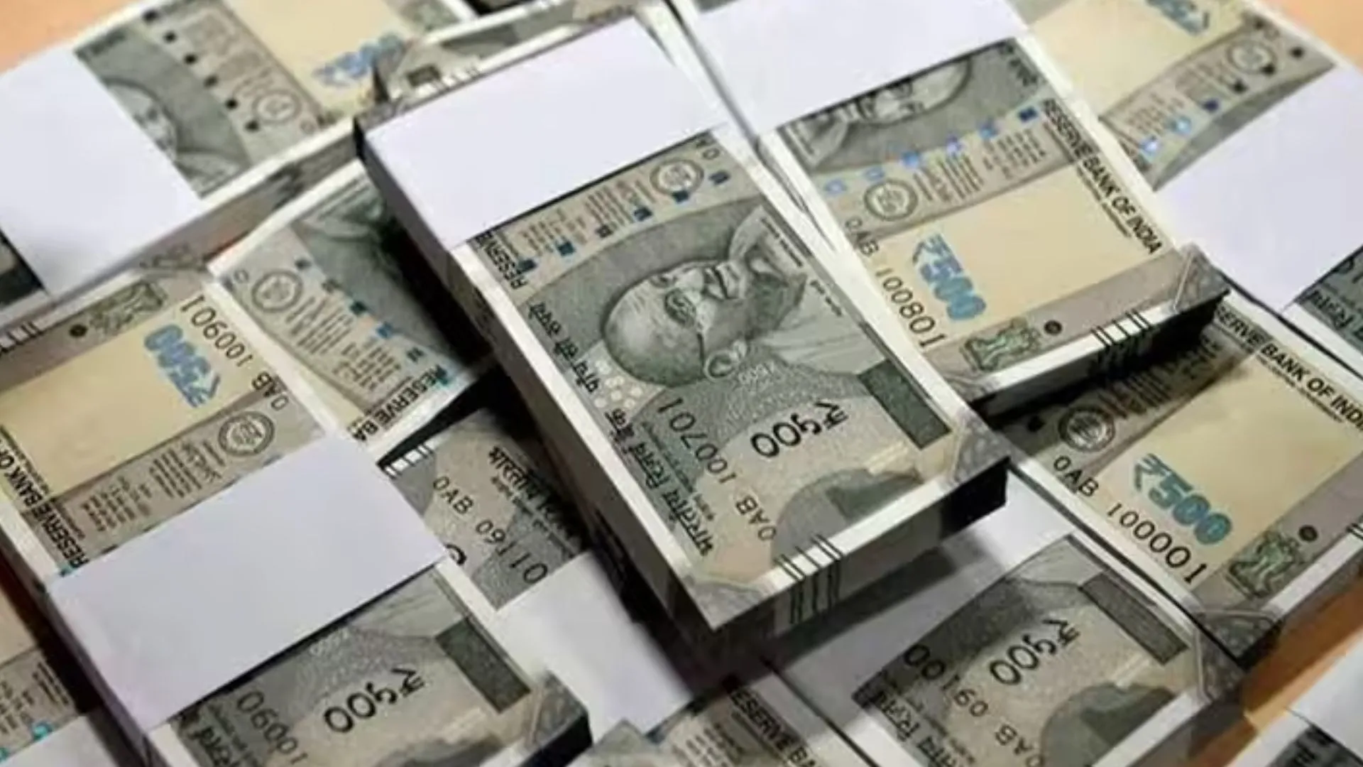 हिमाचल के उद्योगपति ने मुख्यमंत्री आपदा राहत कोष में दिए 40 लाख रुपये 