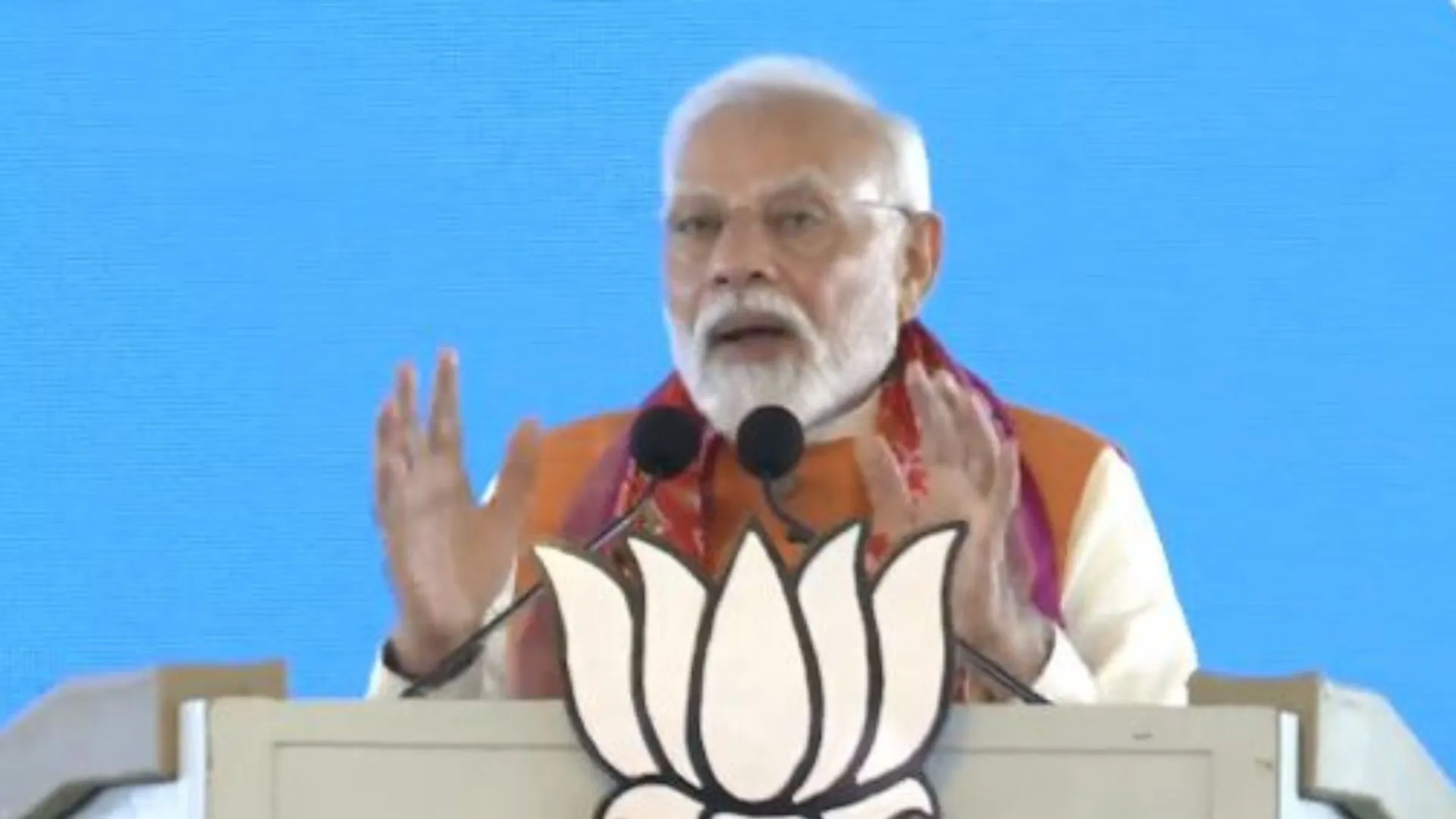 प्रधानमंत्री ने राष्ट्रीय हल्दी बोर्ड के गठन और तेलंगाना में केंद्रीय जनजातीय विश्वविद्यालय खोले जाने की घोषणा की