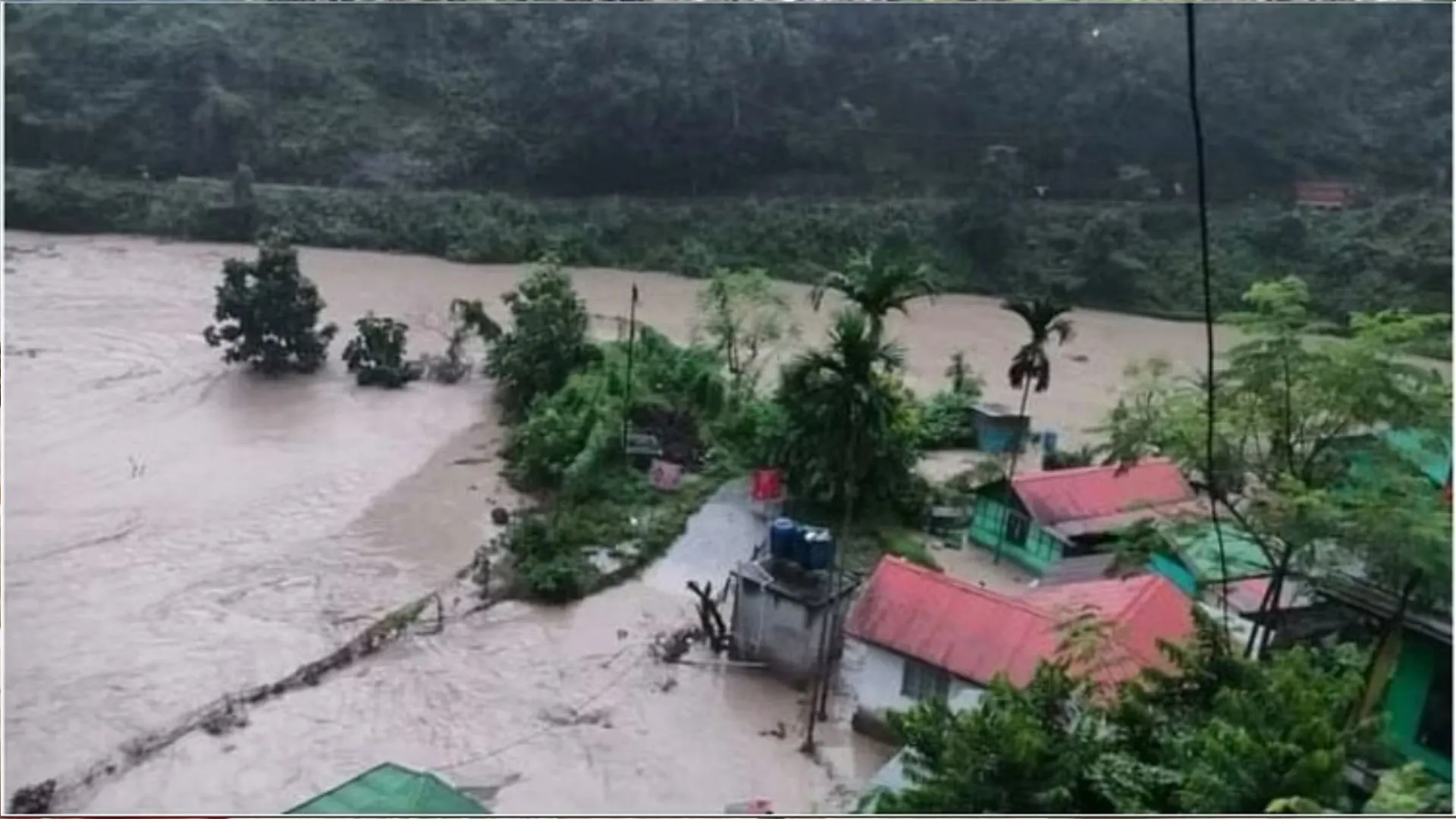 सिक्किम बाढ़ : मृतकों की संख्या बढ़कर 27 हुई, 141 लापता लोगों की तलाश जारी 