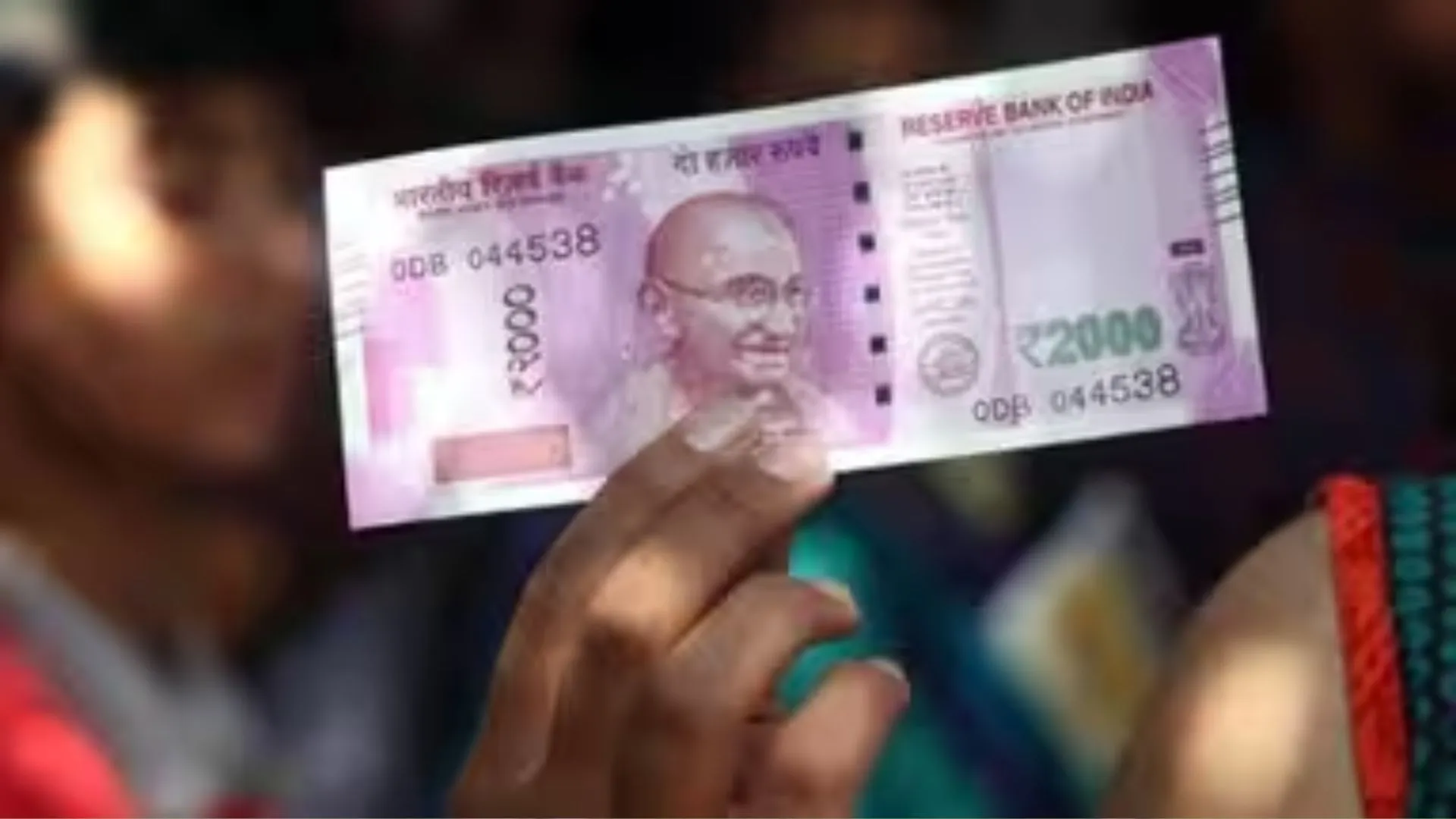 बरेली: अंतिम सात दिन में 20 लाख कीमत के दो हजार के नोट जमा हुए