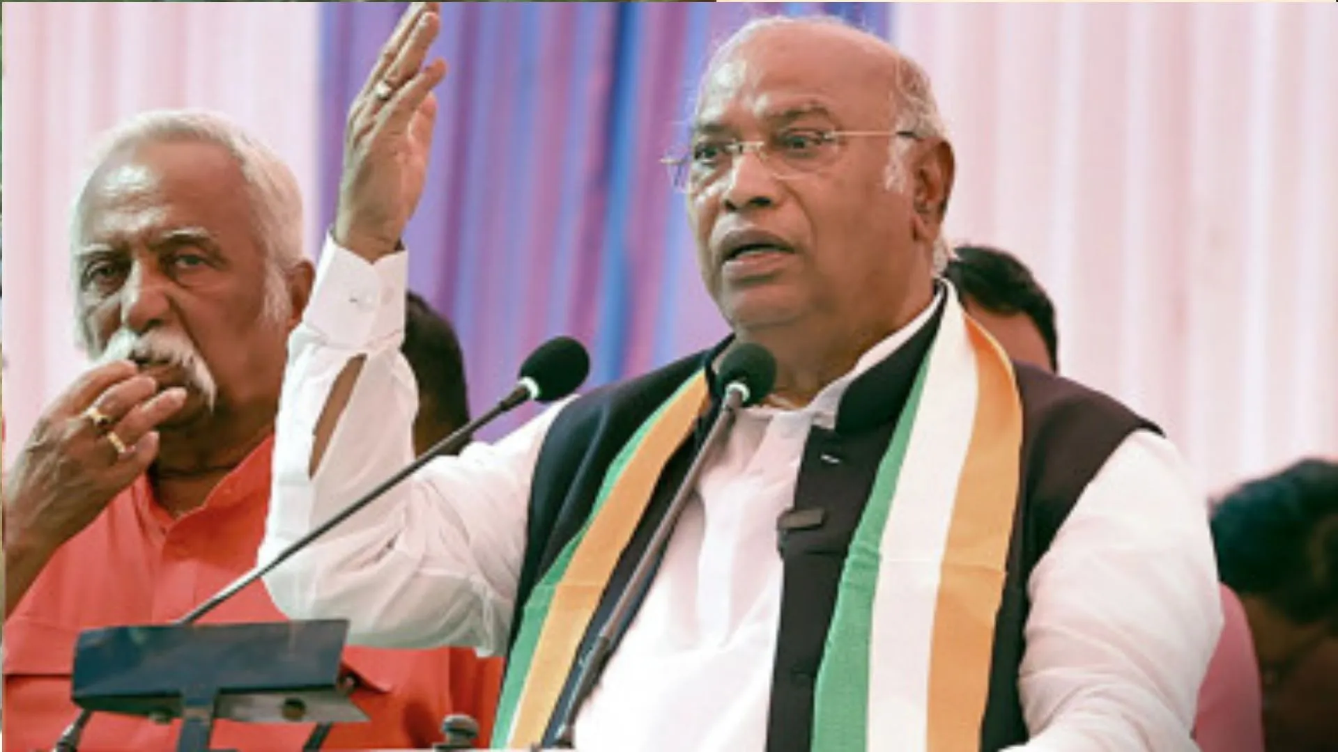 कांग्रेस अध्यक्ष खड़गे ने प्याज की बढ़ती कीमतों को लेकर मोदी सरकार पर निशाना साधा 