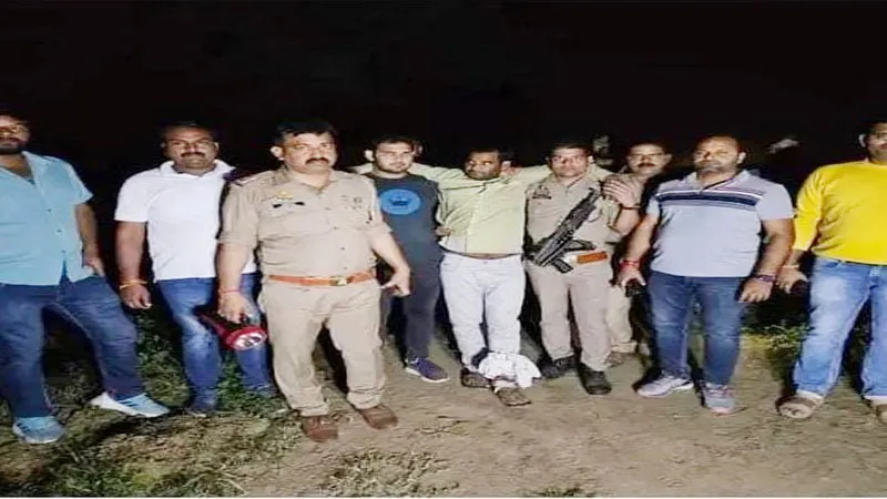 कुठौंद थाना पुलिस के साथ एसओजी व सर्विलांस टीम को मिली सफलता, असलहा के साथ सोने-चांदी के आभूषण व नगदी बरामद