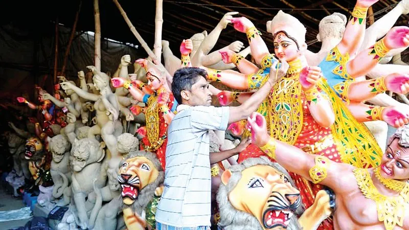 Shardiya Navratri: हाथी पर आएंगी मां, घोड़े पर होगी विदाई, कलश स्थापना के लिए ये है शुभ मुहूर्त, इन बातों का रखें खास ख्याल