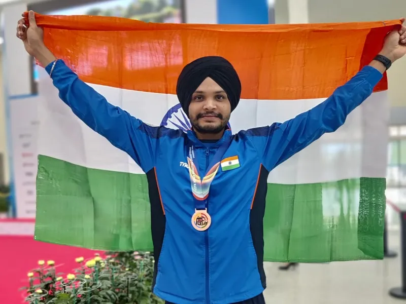 Asian Shooting Championship : एशियाई निशानेबाजी चैंपियनशिप में सरबजोत ने जीता कांस्य पदक, पेरिस ओलंपिक कोटा भी पक्का किया  