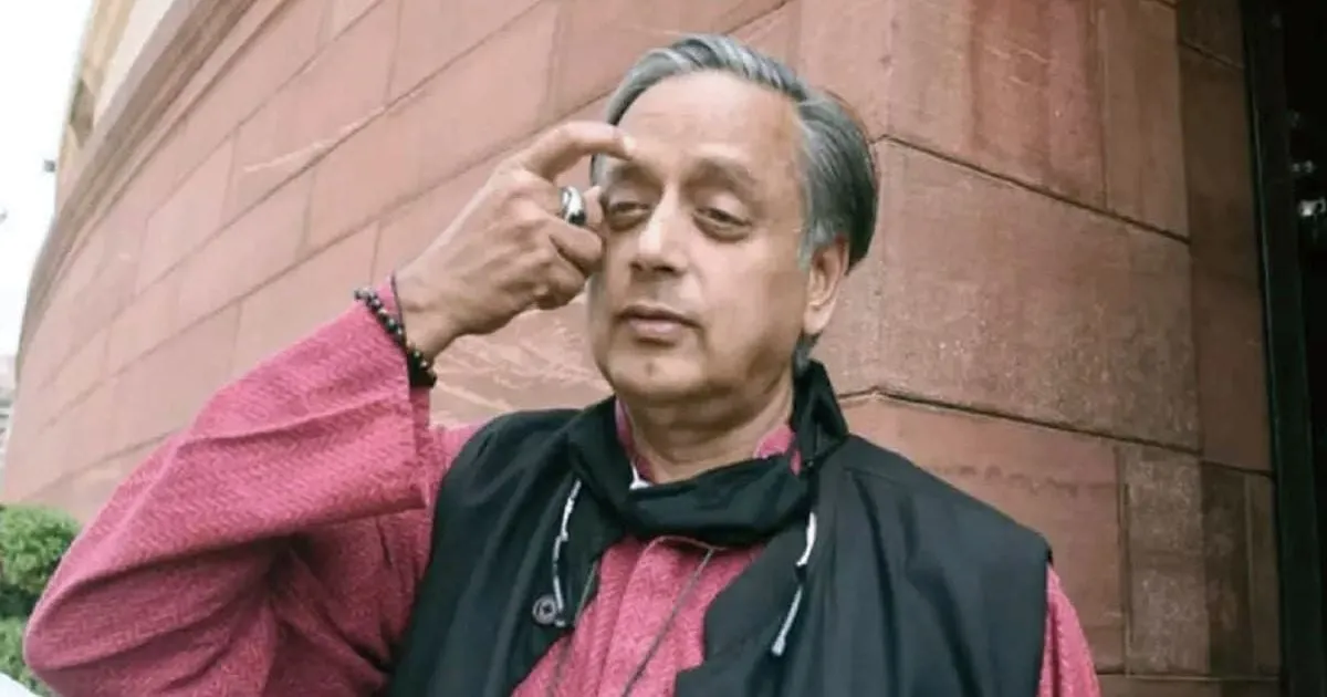 उम्मीद है सरकार नौसेना के आठ पूर्व अधिकारियों को वापस लाने के लिए उठाएगी तत्काल कदम :  शशि थरूर 