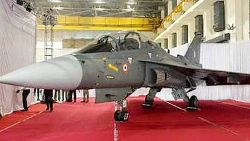 प्रयागराज: एयर-शो में देश का पहला दो सीट वाला तेजस दिखाएगा दम, एचएएल को दिया आर्डर