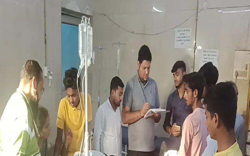 बहराइच: हॉस्पिटल के मैनेजर पर बदमाशों ने की ताबड़तोड़ फायरिंग, पैर में लगी गोली, हड़कंप