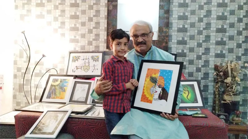 लखनऊ के 7 वर्षीय विवान कैनवास पर चित्र उकेर कर धरोहर संरक्षण का दे रहे संदेश, पेंटिंग ऐसी की देखते ही रह जाएं!