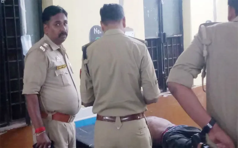 उन्नाव में युवक को चार लोगों ने लाठी-डंडों से जमकर पीटा, मौत, कोहराम