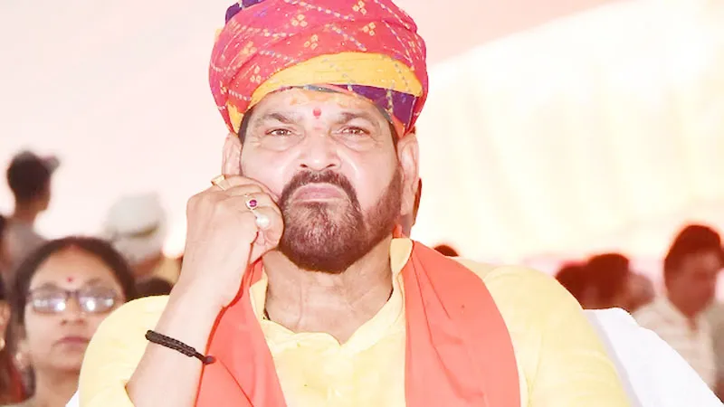 लखनऊ: सांसद बृज भूषण शरण सिंह ने यूपी में बुजडोजर कार्रवाई का किया विरोध, अधिकारियों पर उठाए सवाल
