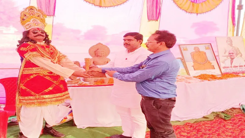 कौशांबी: जिले में मनाया गया चक्रवर्ती सम्राट अशोक विजय दशमी का पर्व