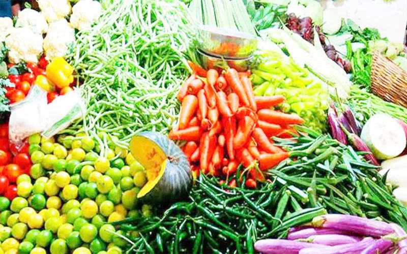 लखनऊ: त्योहारी सीजन में सब्जियों के दामों में लगी आग!, लहसुन पहुंचा 200 रुपए किलो पार! 