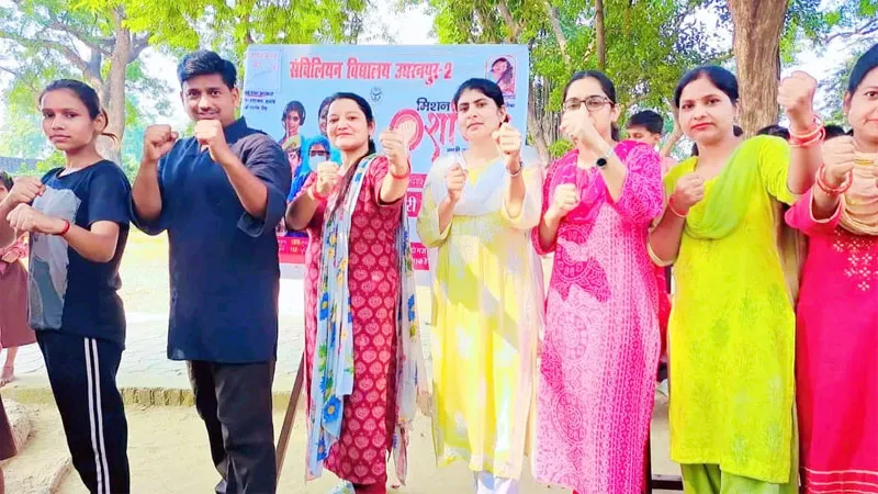हरदोई: संविलियन विद्यालय में आयोजित हुई ताईक्वांडो की कार्यशाला, छात्राओं ने सीखे आत्मरक्षा के गुर
