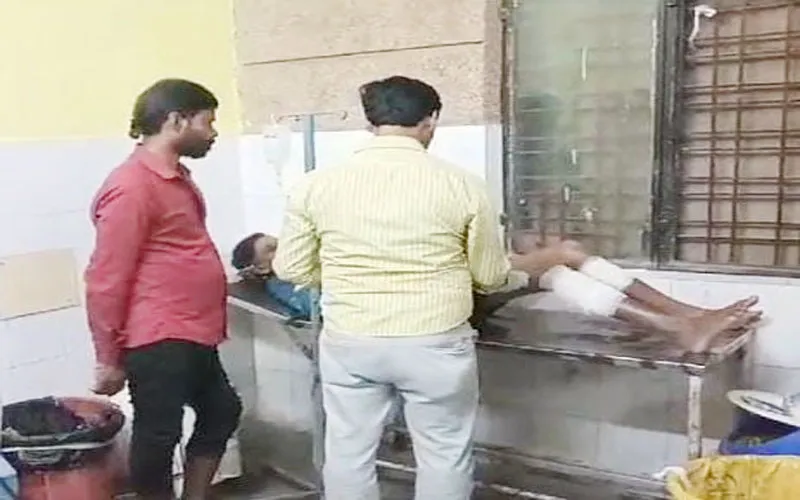 प्रतापगढ़: जयमाल के समय फौजी ने की हर्ष फायरिंग, दो लोग हुए गंभीर रूप से घायल, हड़कंप