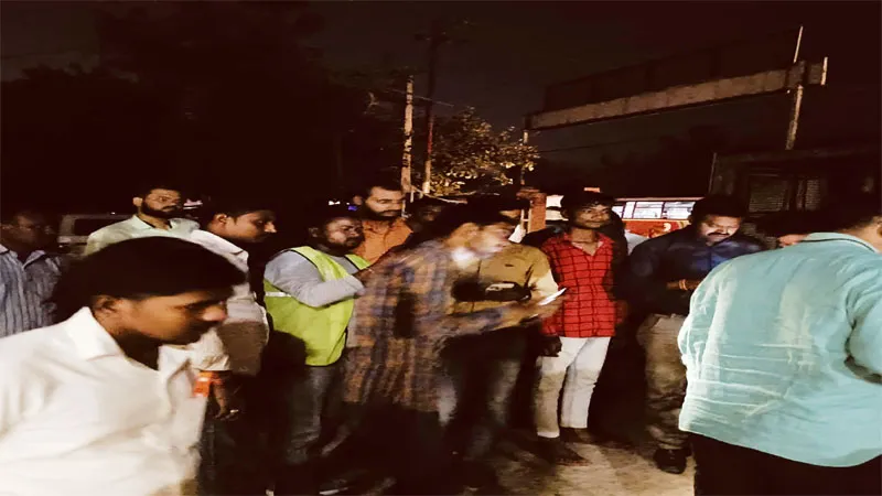 रायबरेली: तेज रफ्तार वाहन ने बाइक सवार दो युवकों को कुचला, मौत, कोहराम