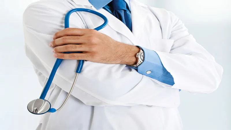  लखनऊ: जिस होटल का खाना खाकर बीमार हुए थे 31 डॉक्टर, वहां का पानी निकला दूषित