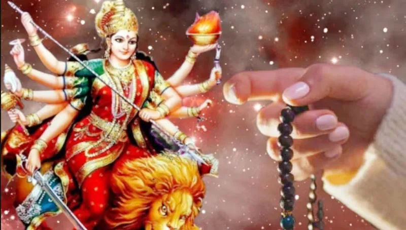 लखनऊ: कल से शुरू हो रहा मां भगवती की आराधना का पर्व नवरात्र, बाजारों में दिख रहा गजब का उत्साह, ग्राहकों से बढ़ी रौनक
