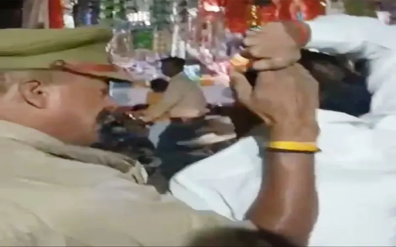 जालौन: कमाल देखिए, पुलिस गिरफ्त में आया आरोपित, फिर हो गया अज्ञात