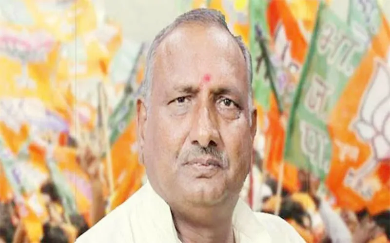 लखनऊ: PGI में बीजेपी के पूर्व सांसद बेटे के इलाज के लिए डॉक्टरों से लगाते रहे गुहार, नहीं छुआ, तोड़ा दम