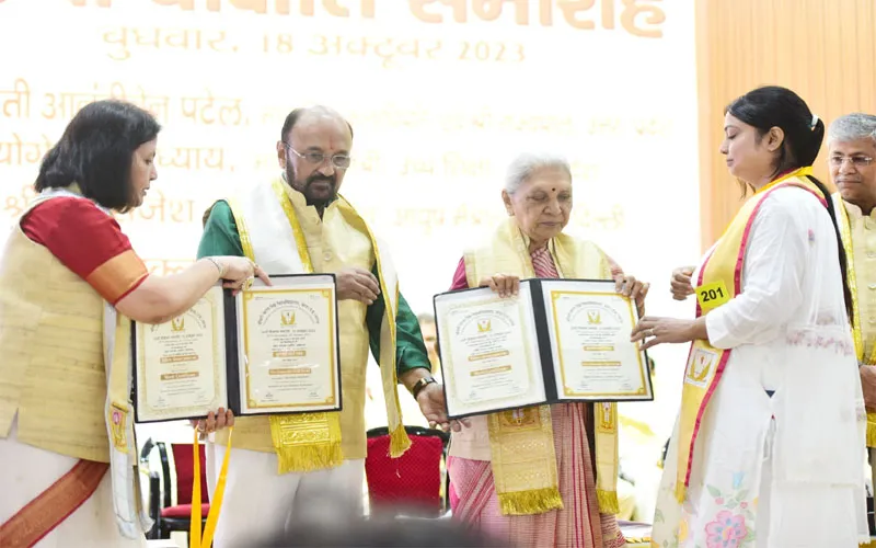 डॉ. आलिया को राज्यपाल से मिला गोल्ड मेडल, माइरे जराहत इलमुल जराहत परीक्षा 2023 में पाया था सर्वोच्च अंक