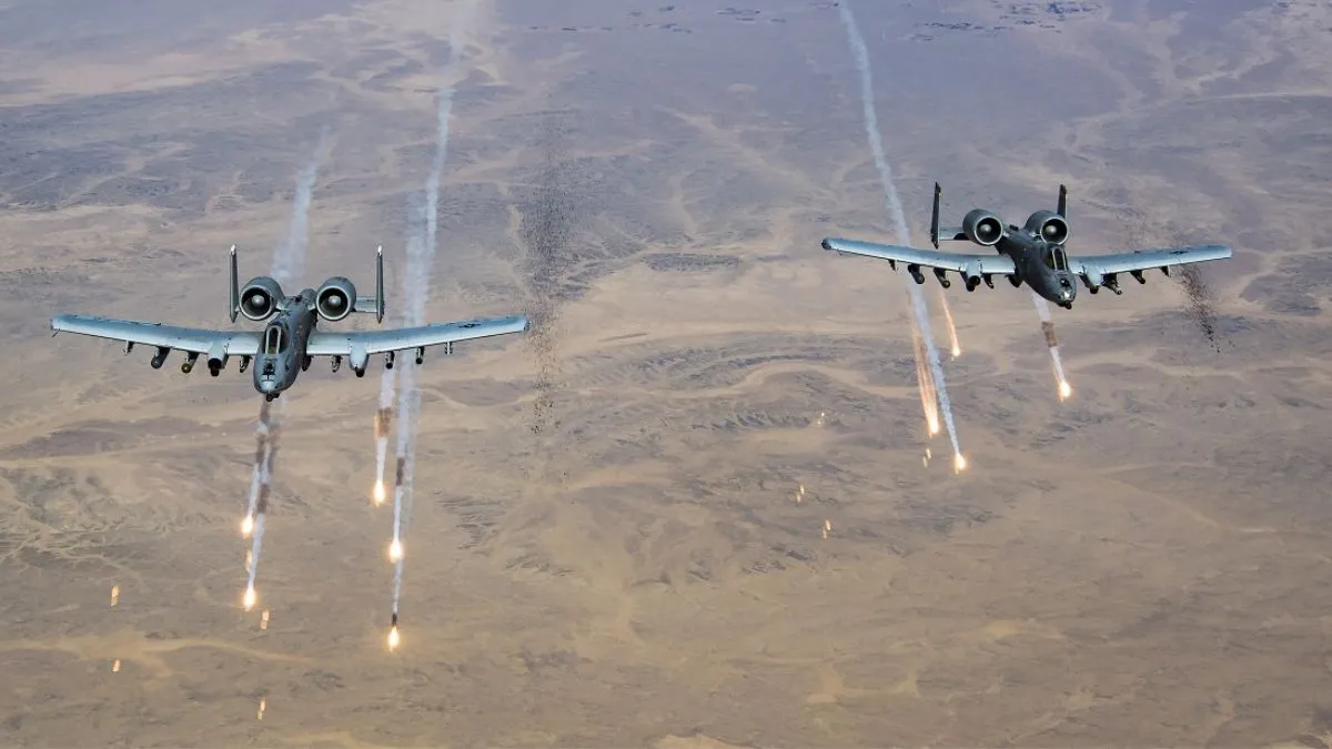 अमेरिका ने सीरिया में ईरान से जुड़े ठिकानों पर हवाई हमले किए 