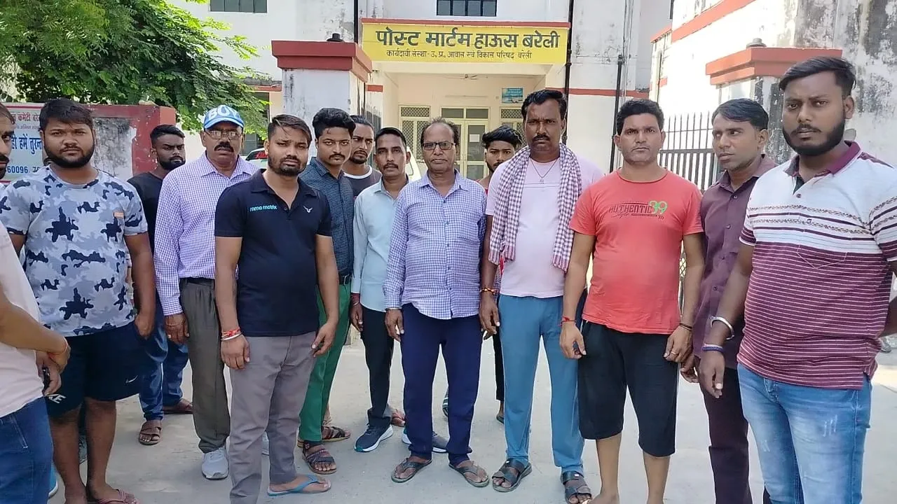 बरेली: बाइक सवार को मारी अज्ञात वाहन ने टक्कर,  इलाज के दौरान मौत
