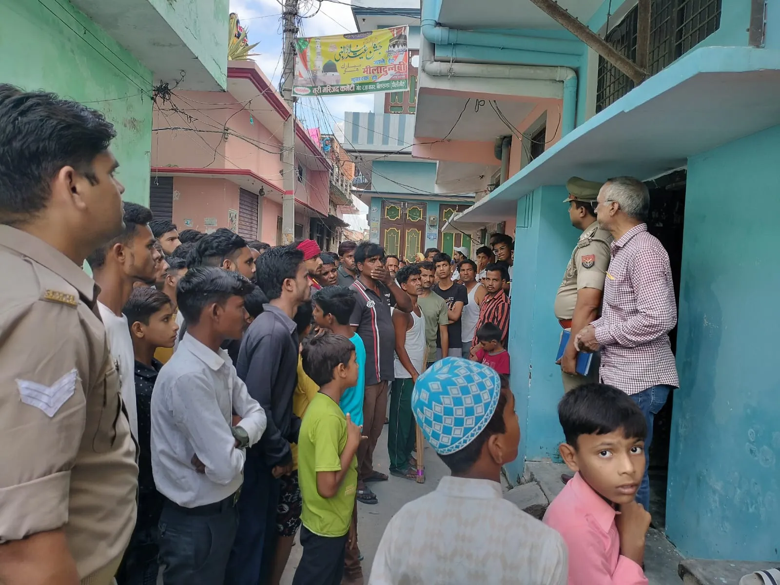 पीलीभीत: संदिग्ध परिस्थितियों में विवाहिता की मौत, बेटा बोला- पिता से हुआ था झगड़ा...जानिए मामला 