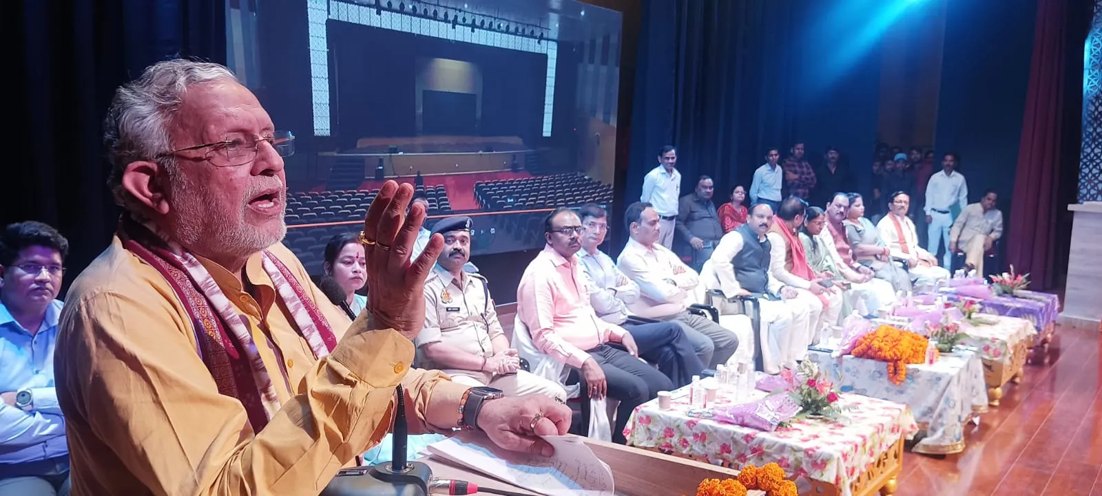 शाहजहांपुर: आधुनिक सुविधाओं वाले अटल ऑडीटोरियम का खन्ना ने किया लोकार्पण