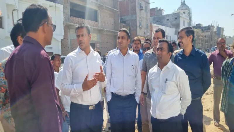 अयोध्या: फसाड के कार्यों की गुणवत्ता में न हो कमी - गौरव दयाल