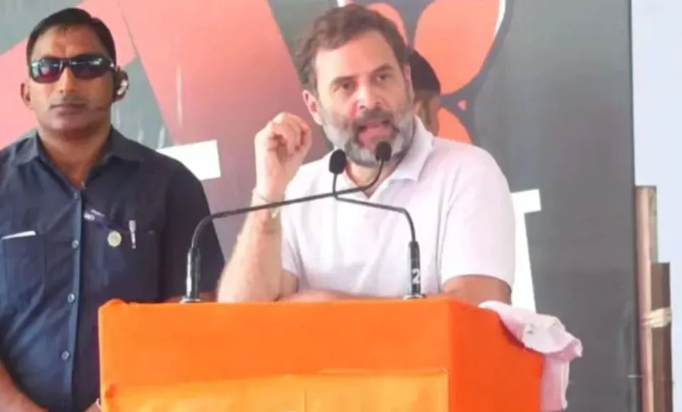 चुनावी सभा में राहुल गांधी का तंज, कहा- भाजपा के लिए आदिवासी सिर्फ 'वनों के वासी', कांग्रेस देगी वास्तविक हक 