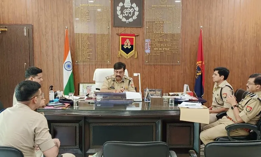 बरेली: नवरात्र से पहले प्रमुख मंदिरों की सुरक्षा का प्लान बनाकर लागू करें- आईजी