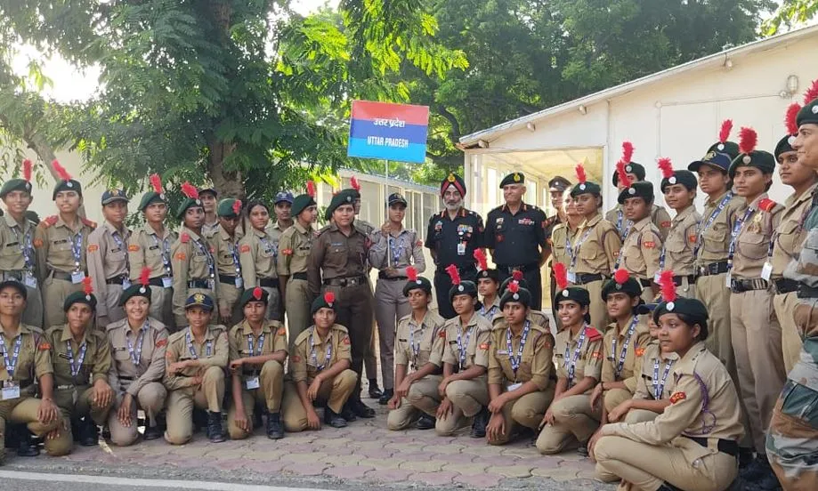 एनसीसी में लड़कियां राष्ट्रीय स्तर पर बढ़ा रहीं बरेली की शान