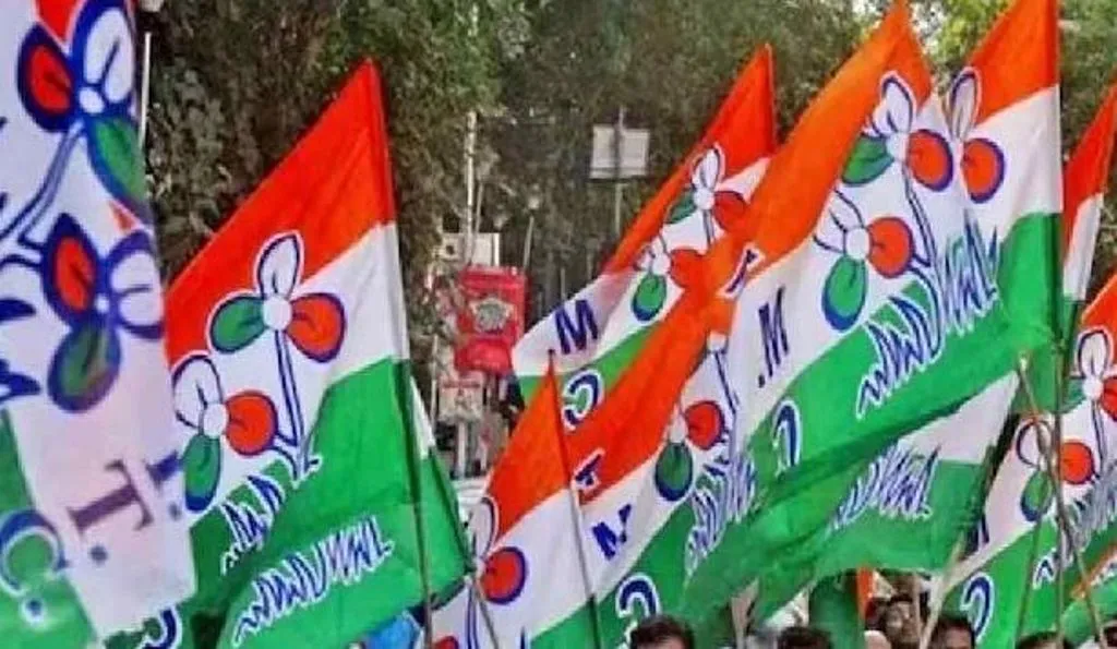 टीएमसी ने कहा- राज्यपाल का पार्टी के प्रतिनिधिमंडल से मुलाकात का फैसला 'जनता की जीत'