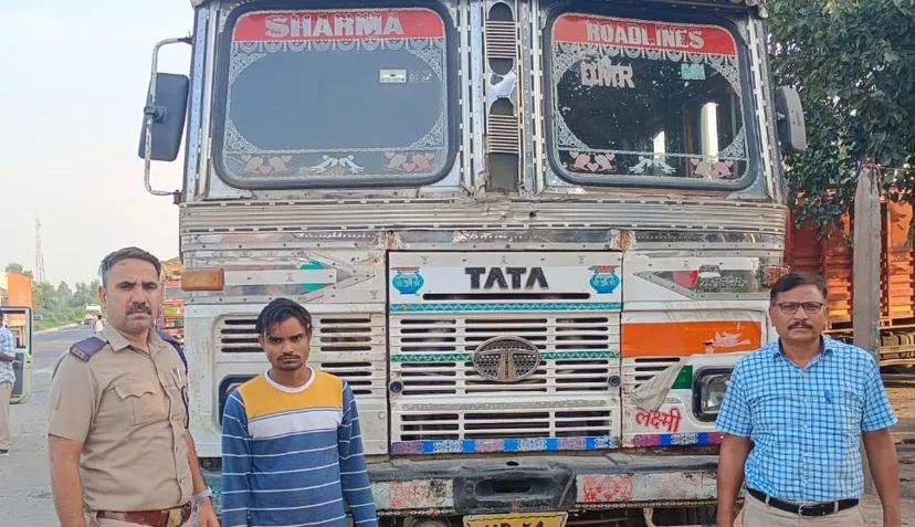 बरेली: बिना हाई सिक्योरिटी नंबर प्लेट लगे वाहनों के काटे चालान