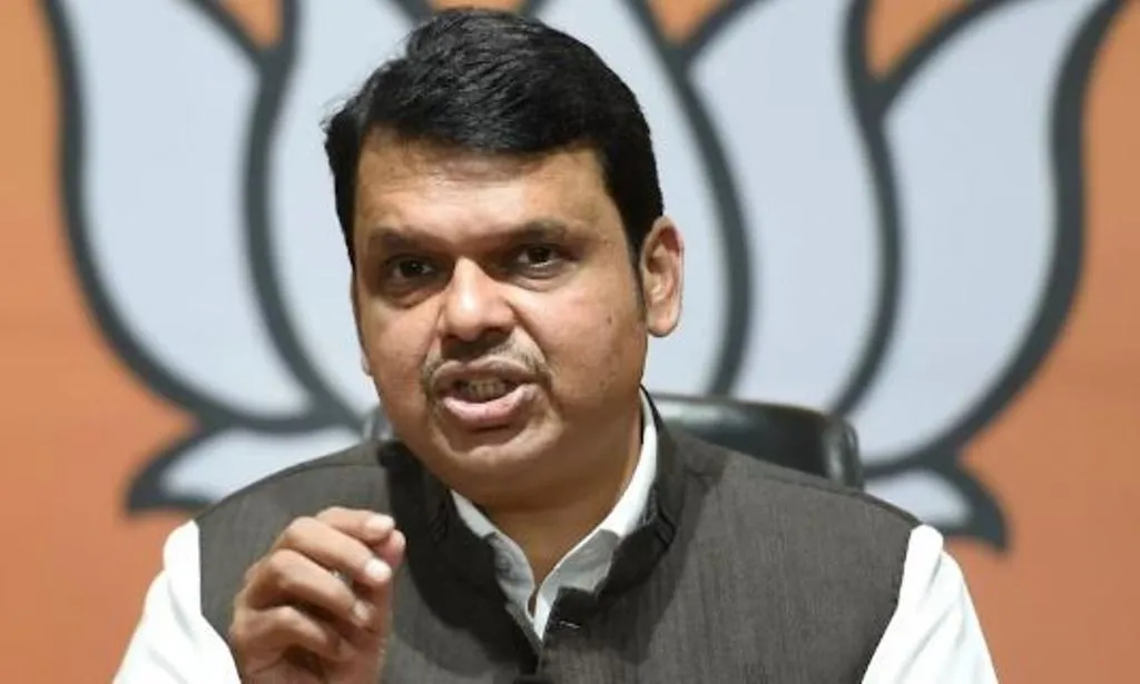 शरद पवार ने क्या जांच एजेंसियों के भय से 2019 में भाजपा से संपर्क किया था: फडणवीस 