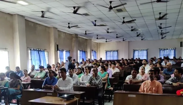 बरेली: डेंटल एजुकेशन कार्यक्रम में छात्रों ने सीखीं दंत चिकित्सा की बारीकियां