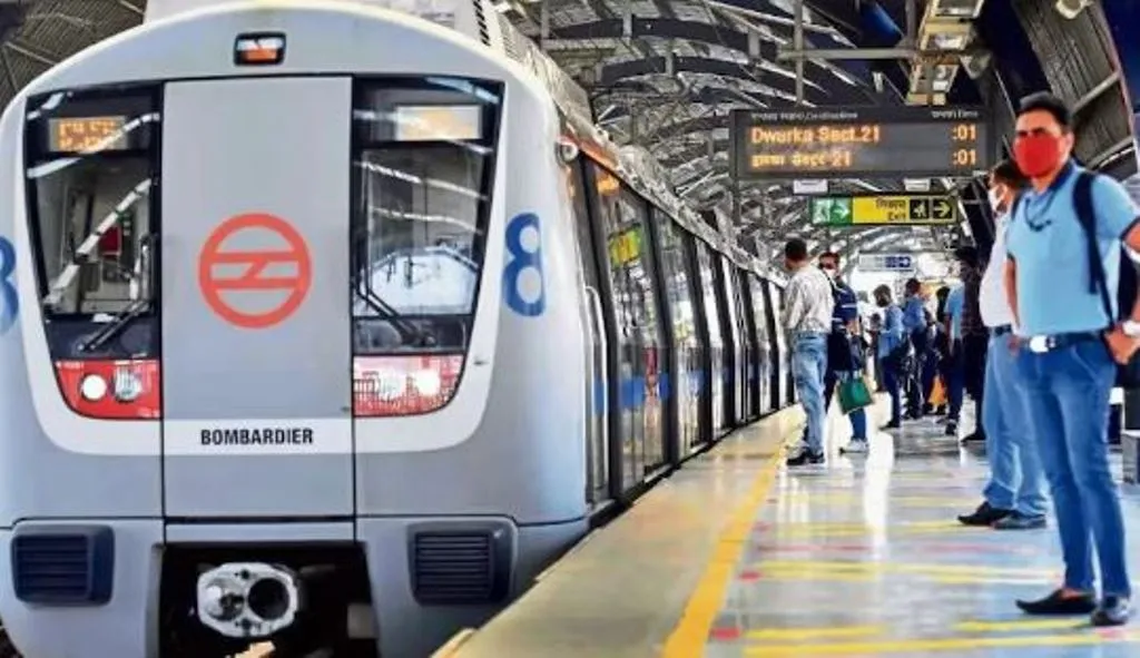 यात्री अब 'पेटीएम ऐप' का इस्तेमाल कर 'क्यूआर कोड' के जरिए बुक कर सकेंगे मेट्रो टिकट 