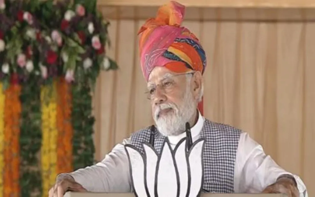 राजस्थान में पीएम मोदी बोले- भाजपा की सरकार आने पर लाल डायरी का राज खोलेगी