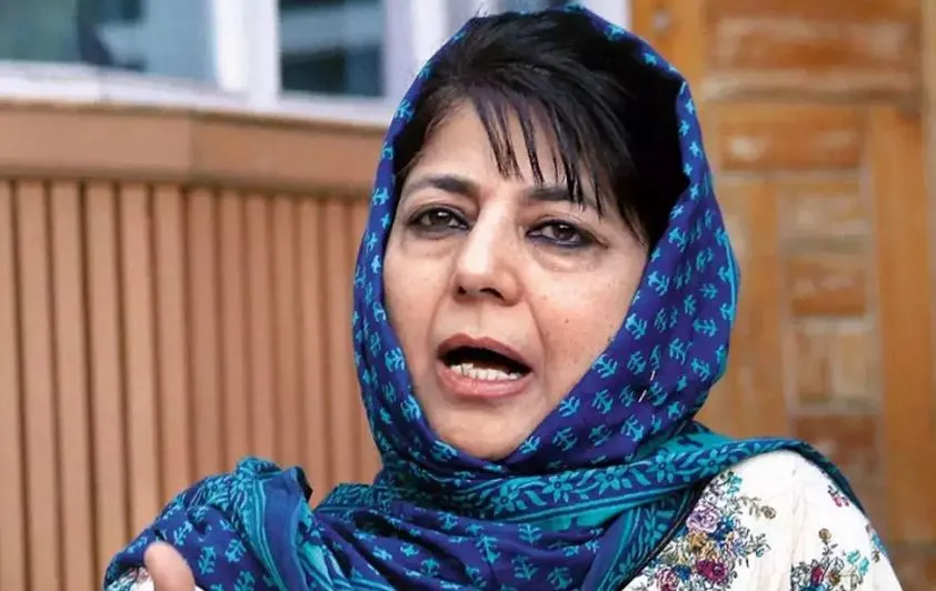 महबूबा मुफ्ती ने लगाया आरोप, कहा- राष्ट्रपति के दौरे के कारण घर से निकलने से रोक दिया गया