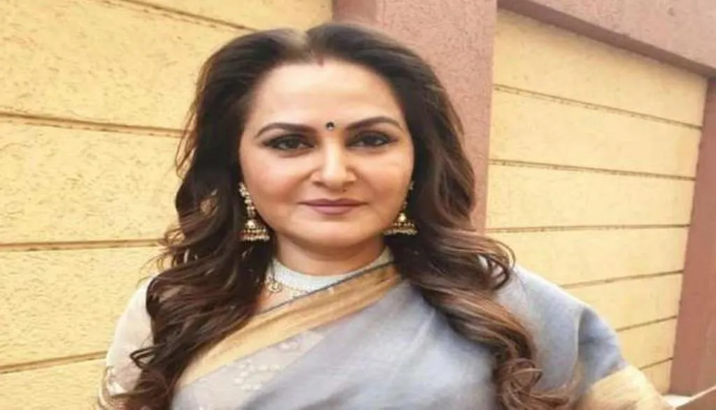 रामपुर: कोर्ट में पेश न होने पर पूर्व सांसद जयाप्रदा के खिलाफ गैर जमानती वारंट जारी