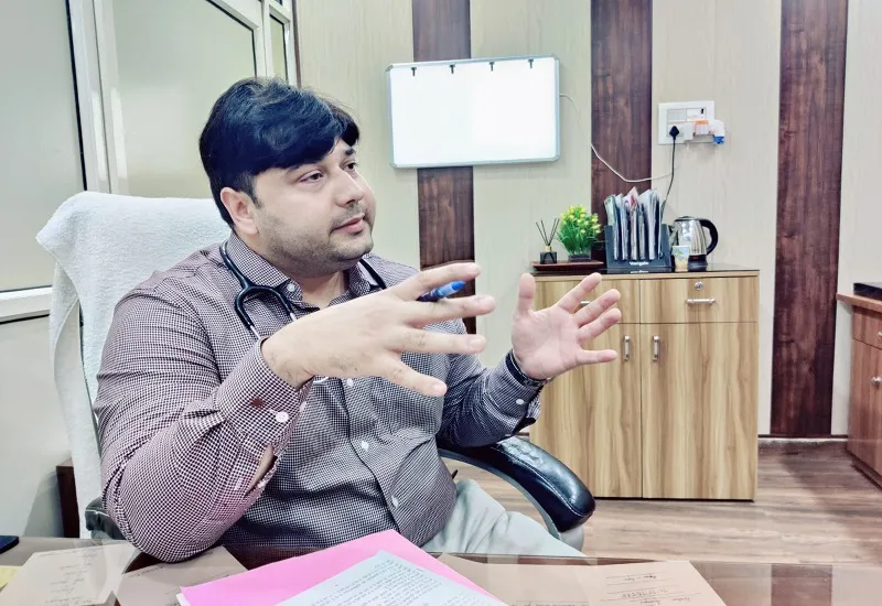 World Mental Health Day 2023 : जरूरत से ज्यादा तनाव ले सकता है आपकी जान, लक्षण दिखते हो जाएं सावधान