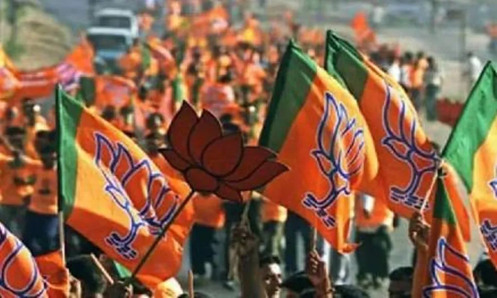 मध्य प्रदेश विधानसभा चुनाव: हारी हुई सीटों पर लोकसभा सांसद, तो प्रदेश के मंत्री फिर से अपनी ही सीटों पर उतारे 