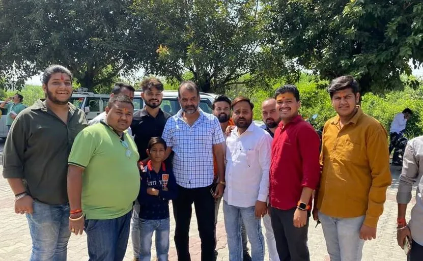 कासगंज: मुफलिसी जिंदगी को मिला समाजसेवियों का सहारा