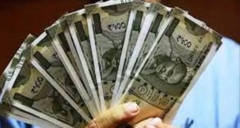 बरेली: एक नाम से दो-दो संपत्तियां सिरदर्द, राजस्व निरीक्षक और टीसी का वेतन रोका