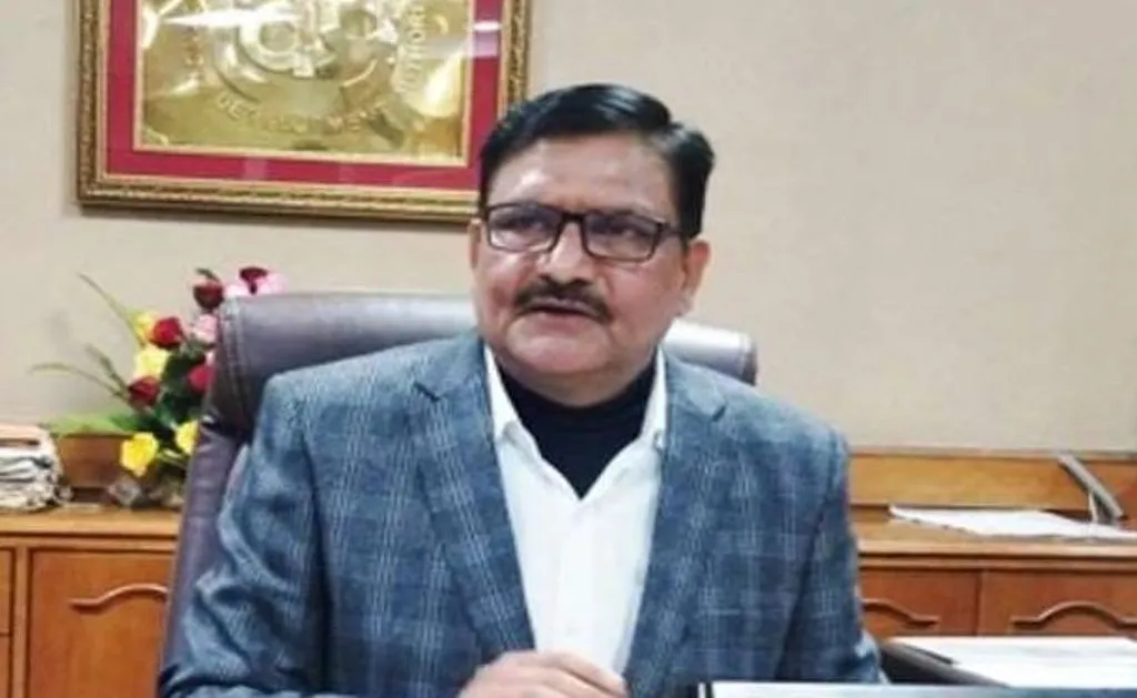 बरेली: ट्रांसफर के बाद मातहतों के सर्विस रिकॉर्ड पर लगे दाग साफ कर गए तत्कालीन डीएम