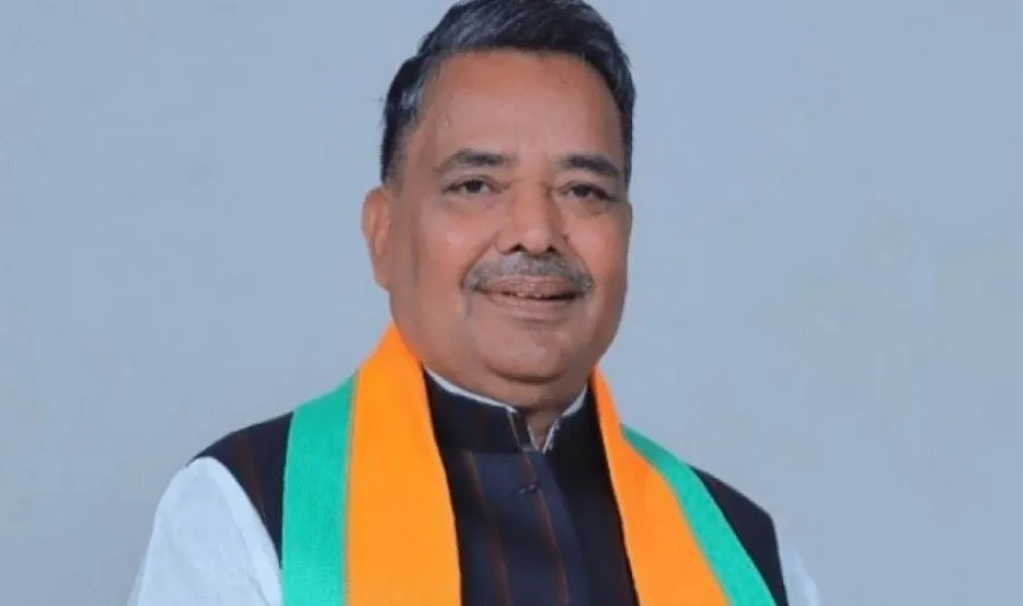 बरेली: अफसरों को भूमि विवादों का अभियान चलाकर निस्तारण के निर्देश- जयवीर सिंह