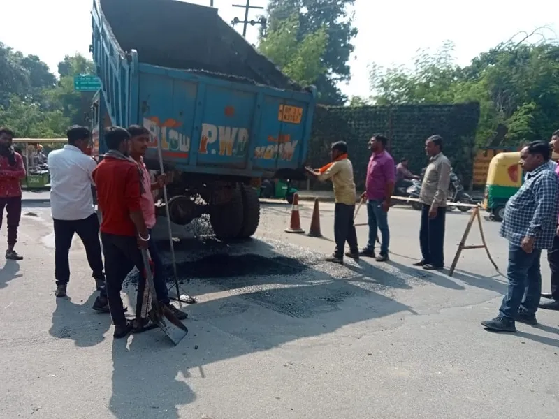 मुरादाबाद : नगर आयुक्त ने लगाया आर्थिक दंड तो टूटी कार्यदायी संस्था के जिम्मेदारों की नींद