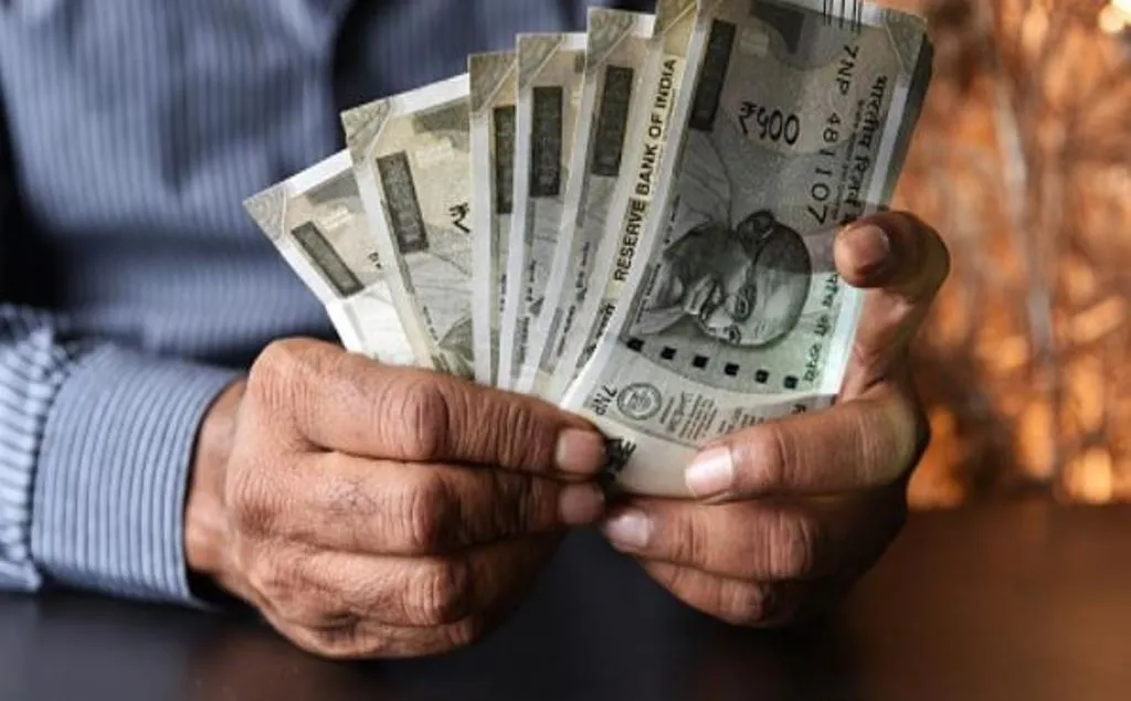 इस राज्य के सीएम ने सरकारी कर्मचारियों के लिए की डीए में चार प्रतिशत बढ़ोतरी की घोषणा 