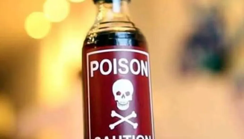 शाहजहांपुर: पति से गुस्साई महिला ने मासूम बेटे को दिया जहर, खुद भी पिया, बेटे की मौत