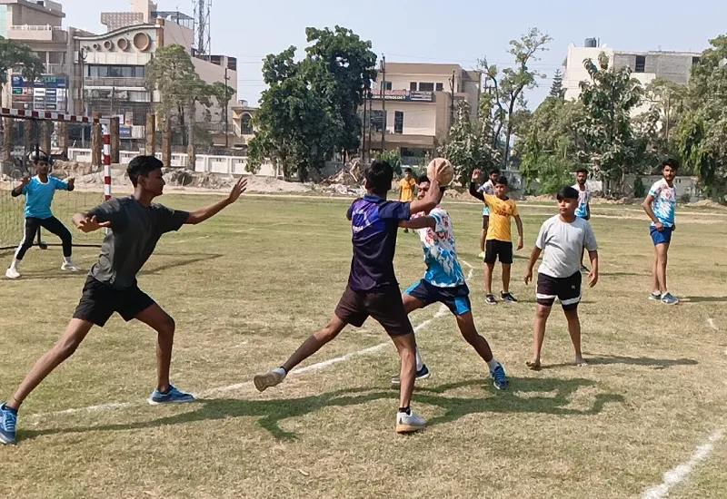 मुरादाबाद : राज्य स्तरीय टीम में जगह बनाने के लिए खिलाड़ियों ने दिखाया दम